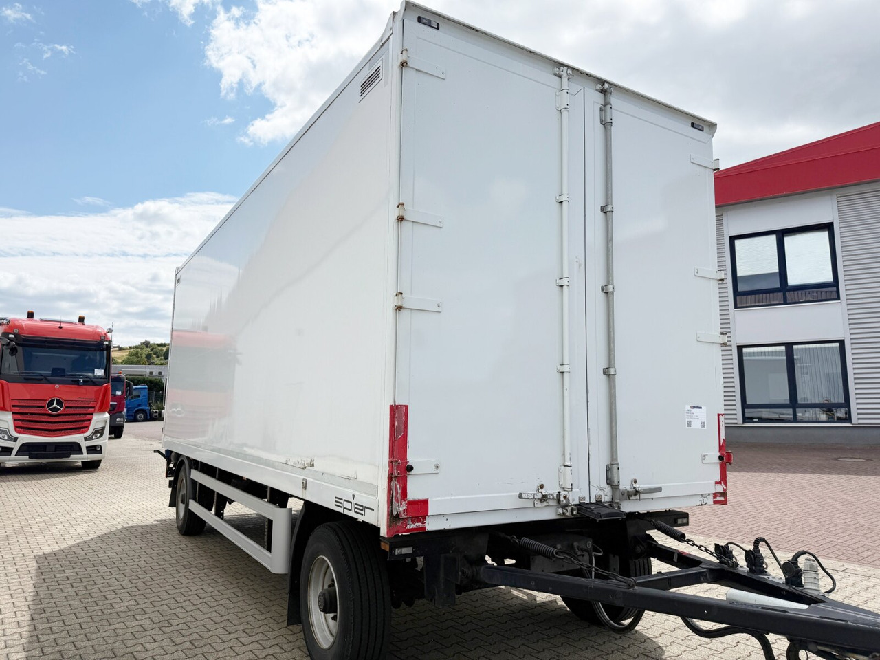 AGL 260 AGL 260 mit LBW MBB - 封闭厢式拖车:图4 AGL 260 AGL 260 mit LBW MBB - 封闭厢式拖车:图4