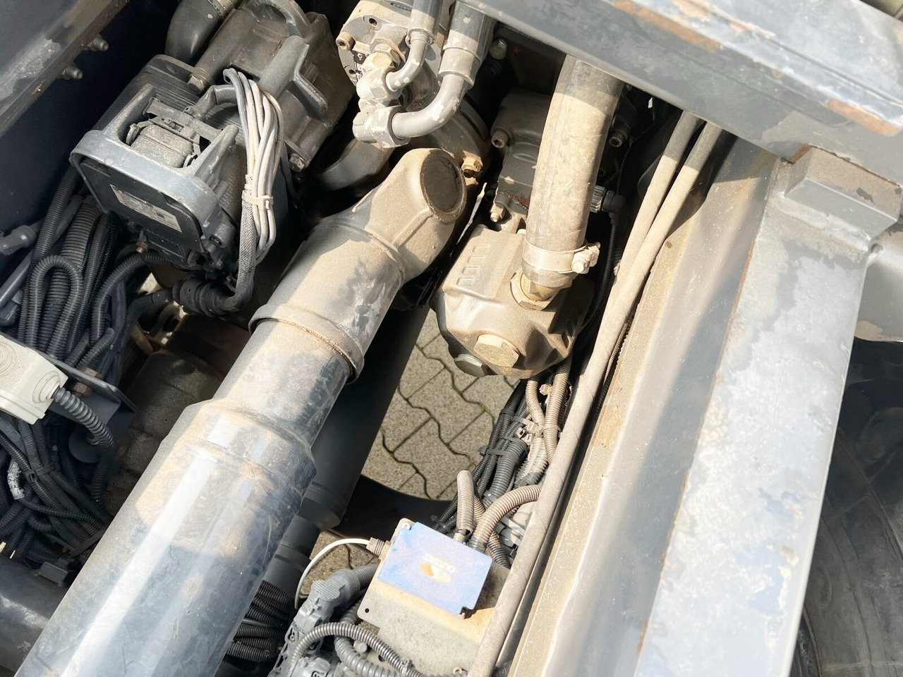 ASTRA HD9 86.56 8x6, 24m³ Mulde, Intarder ASTRA HD9 86.56 8x6, 24m³ Mulde, Intarder - 自卸车:图3 ASTRA HD9 86.56 8x6, 24m³ Mulde, Intarder ASTRA HD9 86.56 8x6, 24m³ Mulde, Intarder - 自卸车:图3