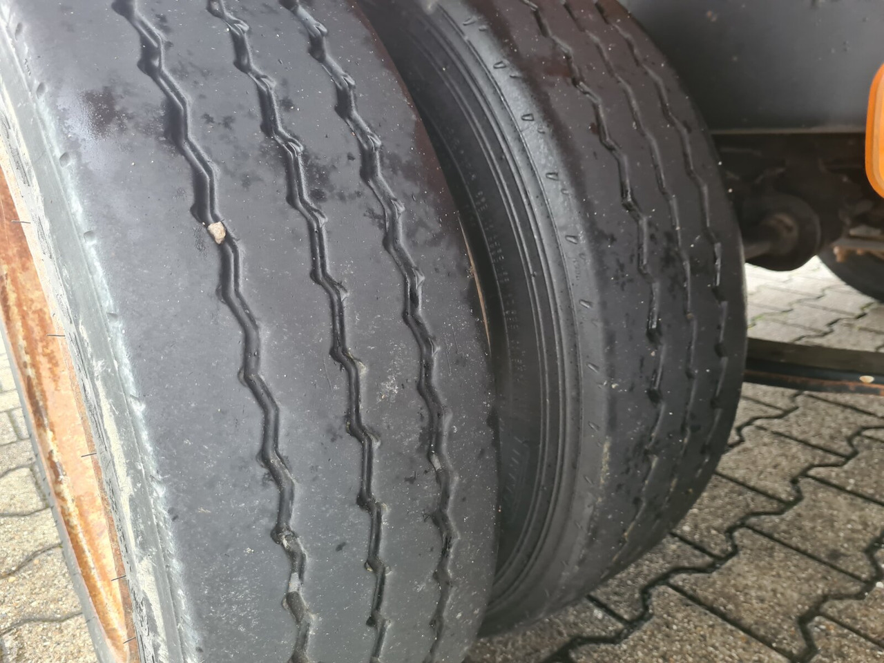 ETK-TA ETK-TA, hydr. Auffahrrampen - 工程机械拖车:图3 ETK-TA ETK-TA, hydr. Auffahrrampen - 工程机械拖车:图3