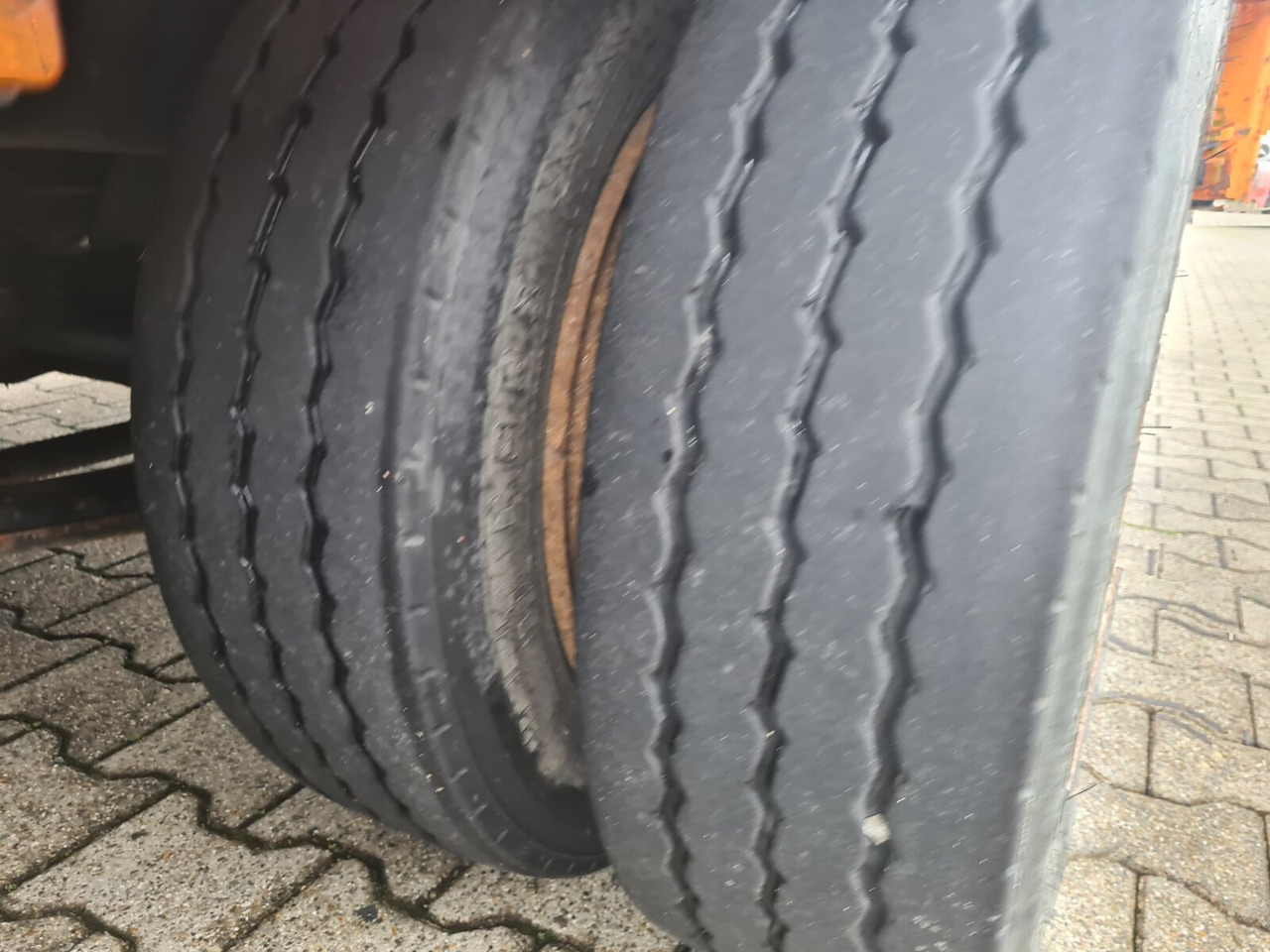 ETK-TA ETK-TA, hydr. Auffahrrampen - 工程机械拖车:图4 ETK-TA ETK-TA, hydr. Auffahrrampen - 工程机械拖车:图4