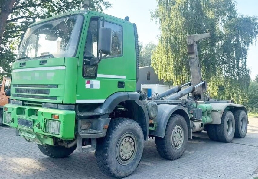 Euro Tech 410EH42 8x8 Euro Tech 410EH42 8x8, Abrollkipper - 吊钩升降车:图3 Euro Tech 410EH42 8x8 Euro Tech 410EH42 8x8, Abrollkipper - 吊钩升降车:图3