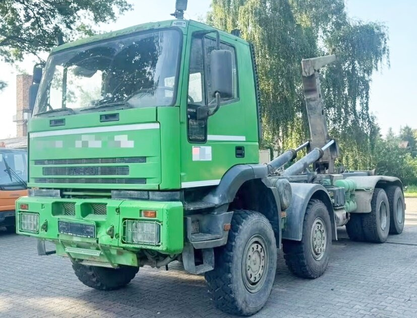 Euro Tech 410EH42 8x8 Euro Tech 410EH42 8x8, Abrollkipper - 吊钩升降车:图4 Euro Tech 410EH42 8x8 Euro Tech 410EH42 8x8, Abrollkipper - 吊钩升降车:图4