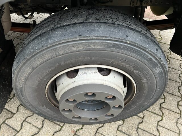 EuroCargo ML140E28 4x2 EuroCargo ML140E28 4x2, 41 cbm - 厢式卡车:图4 EuroCargo ML140E28 4x2 EuroCargo ML140E28 4x2, 41 cbm - 厢式卡车:图4
