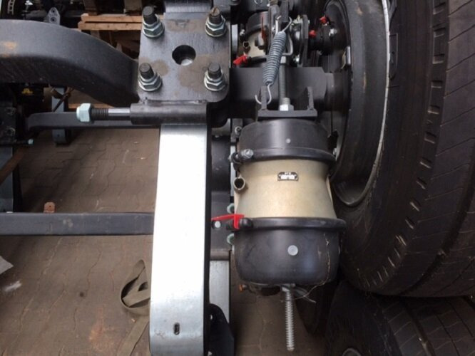 EuroCargo ML160E32 4x2 EuroCargo ML160E32 4x2 mit Teilen für Anhänger und Aufbauten - 自动转运卡车:图5 EuroCargo ML160E32 4x2 EuroCargo ML160E32 4x2 mit Teilen für Anhänger und Aufbauten - 自动转运卡车:图5
