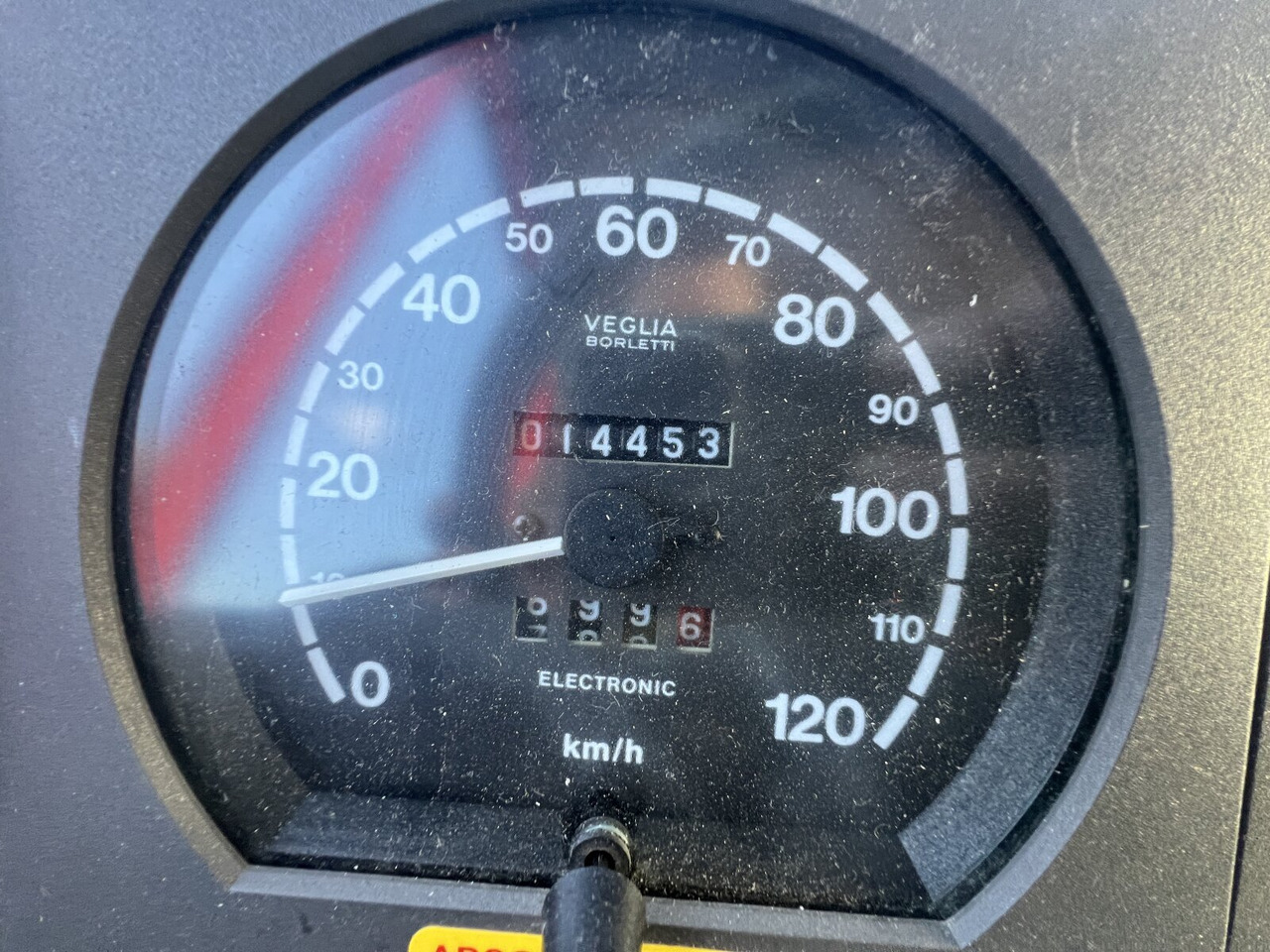 FF 95 E 18 WR 4x4 FF 95 E 18 WR 4x4, 6000l Wassertank - 罐车:图5 FF 95 E 18 WR 4x4 FF 95 E 18 WR 4x4, 6000l Wassertank - 罐车:图5