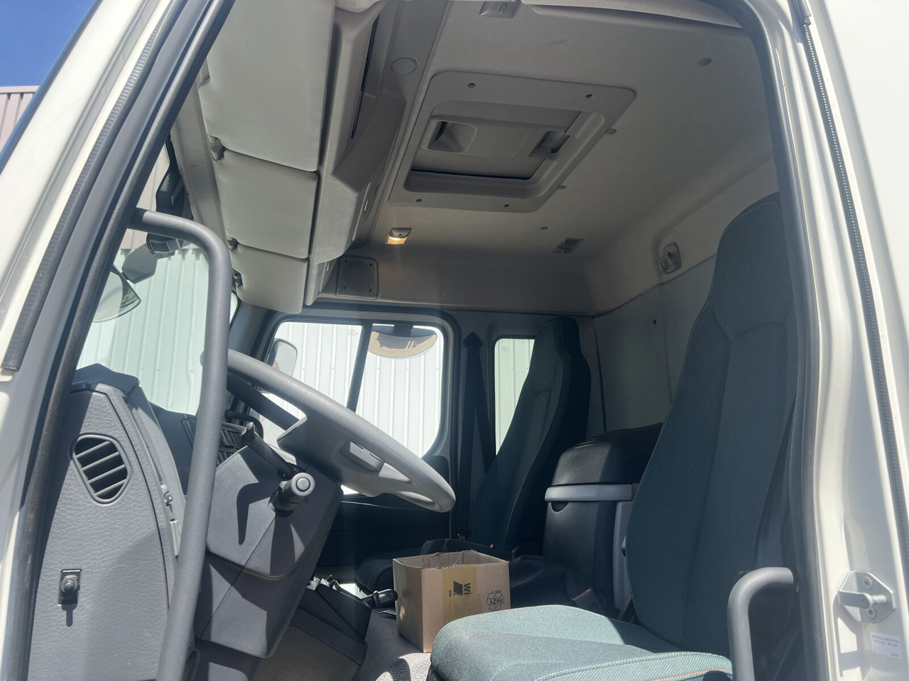 FL 280 4x4 FL 280 4x4, Nebenantrieb - 驾驶室底盘卡车:图5 FL 280 4x4 FL 280 4x4, Nebenantrieb - 驾驶室底盘卡车:图5