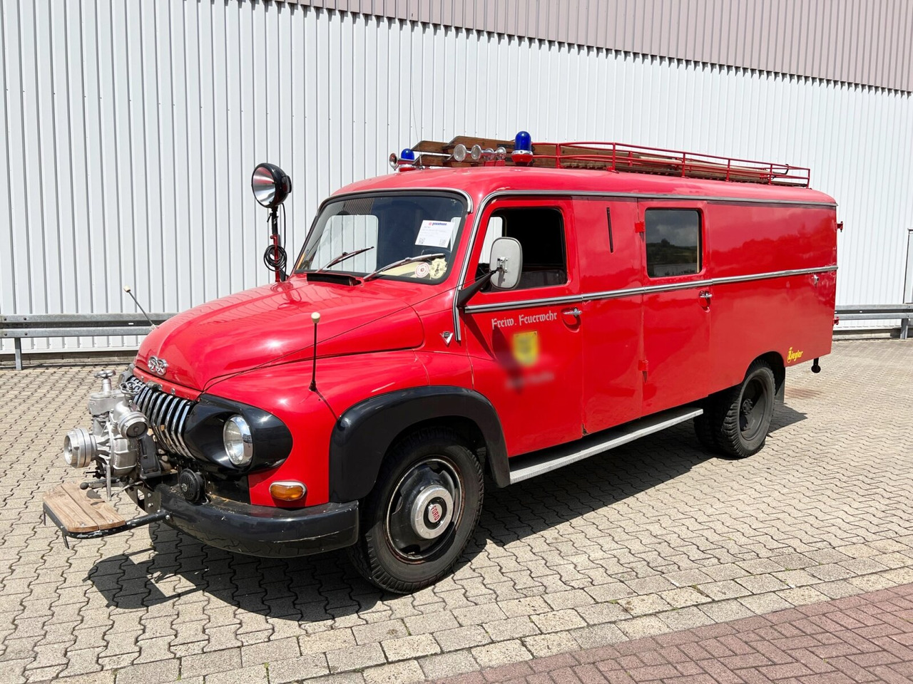 Ford FK 2500 4x2 LF8 Feuerwehr FK 2500 4x2 LF8 Feuerwehr - 消防车:图1 Ford FK 2500 4x2 LF8 Feuerwehr FK 2500 4x2 LF8 Feuerwehr - 消防车:图1