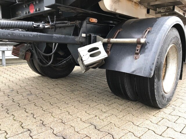 HDK 1860 HDK 1860 Hinterkippmulde ca. 28m³ mit Seperatmotor, eigene Hydraulik - 翻斗拖车:图4 HDK 1860 HDK 1860 Hinterkippmulde ca. 28m³ mit Seperatmotor, eigene Hydraulik - 翻斗拖车:图4