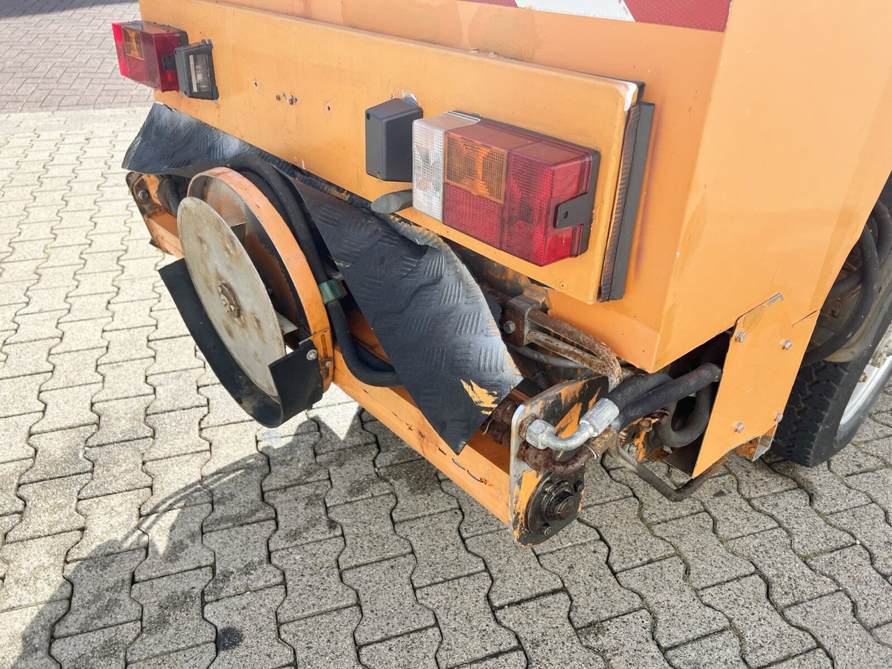 HY 1251 / 4x4 Bokimobil, Winterdienst, Kehr/Saugmaschine KIEFER HY 1251 / 4x4 Bokimobil, Winterdienst - 市政牵引车:图3 HY 1251 / 4x4 Bokimobil, Winterdienst, Kehr/Saugmaschine KIEFER HY 1251 / 4x4 Bokimobil, Winterdienst - 市政牵引车:图3