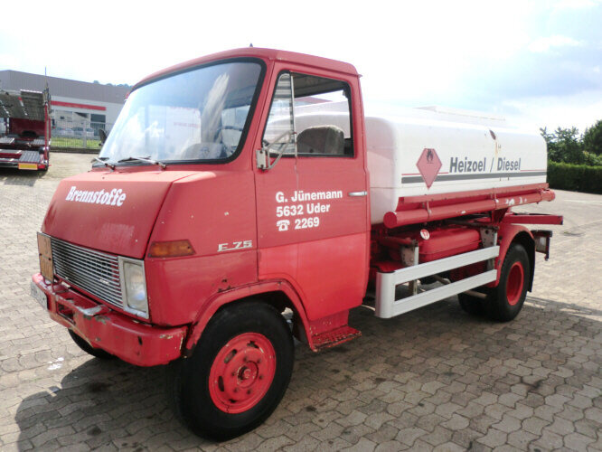 Hanomag F 75/35 Ki Hanomag-Henschel F 75/35 Ki, 5 cbm - 罐车:图3 Hanomag F 75/35 Ki Hanomag-Henschel F 75/35 Ki, 5 cbm - 罐车:图3