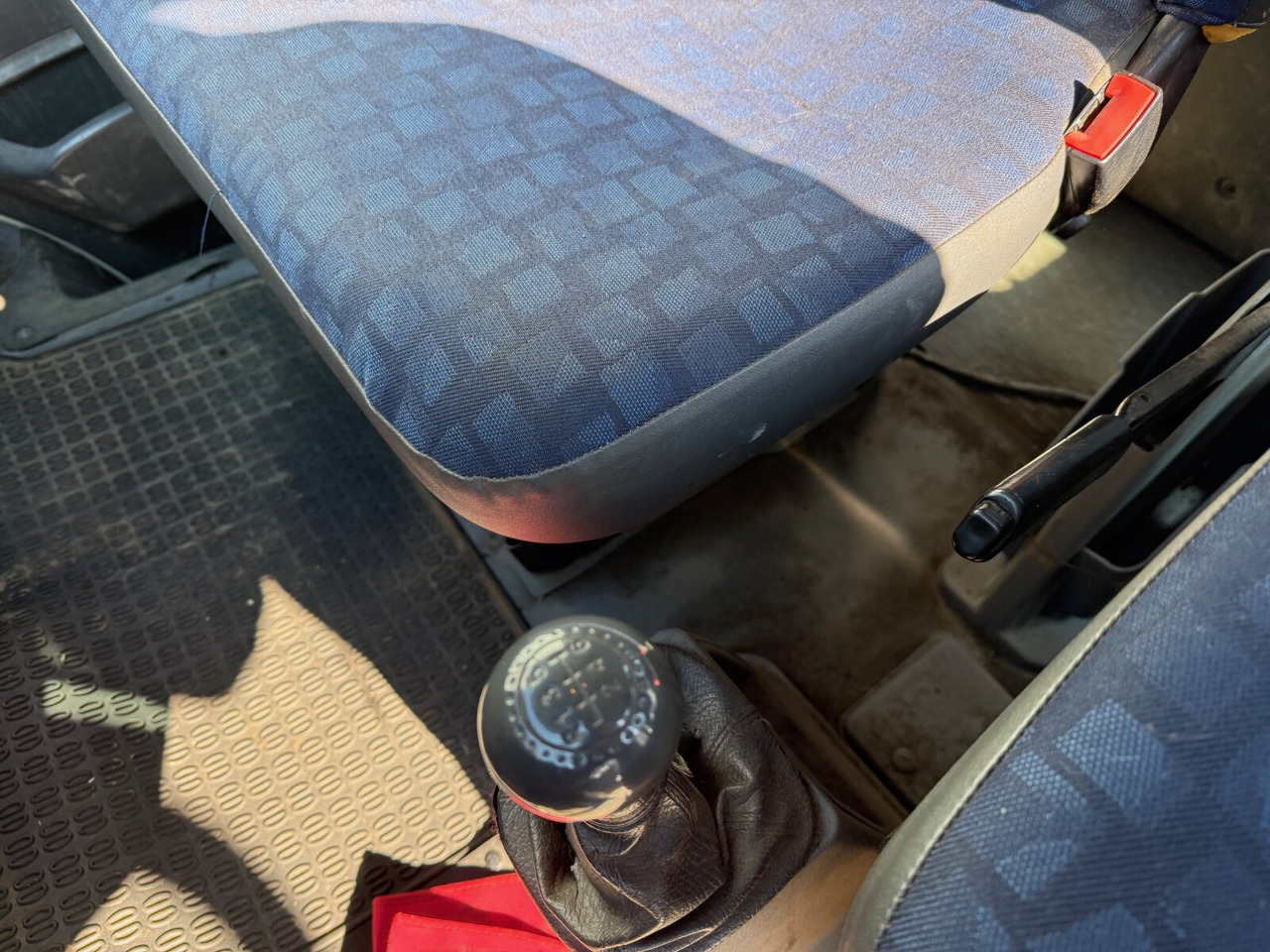 Iveco Daily 65C15D 4x2 Doka Daily 65C15D 4x2 Doka, Grüne Plakette, City-Abroller - 吊钩升降车:图4 Iveco Daily 65C15D 4x2 Doka Daily 65C15D 4x2 Doka, Grüne Plakette, City-Abroller - 吊钩升降车:图4