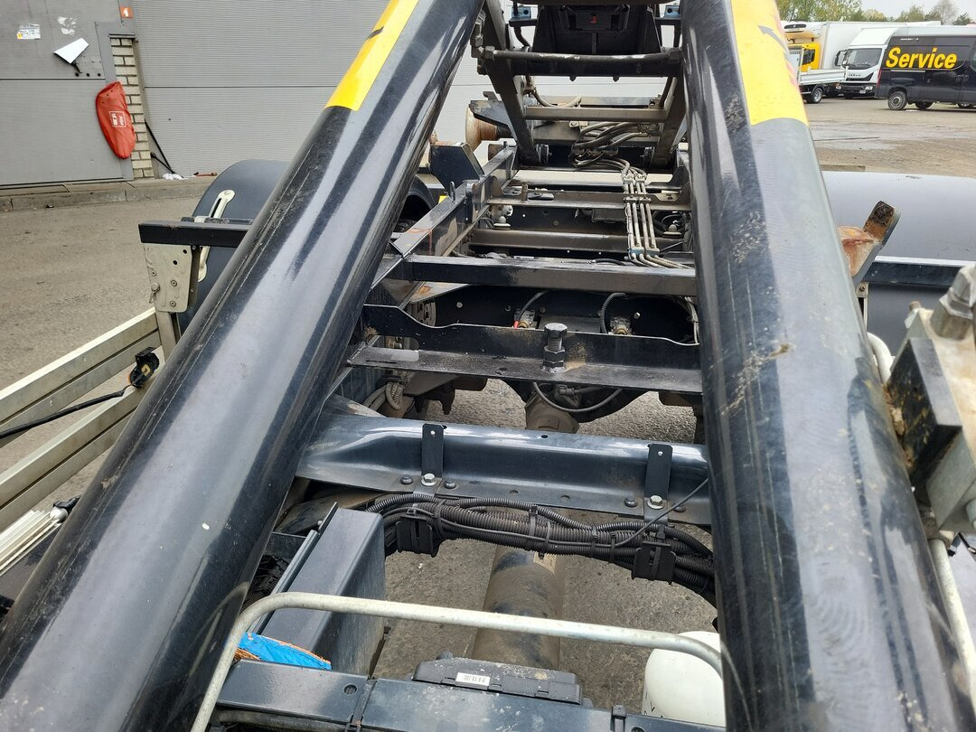 Iveco EuroCargo ML120E22 4x2 EuroCargo ML120E22 4x2, City-Abroller - 吊钩升降车:图3 Iveco EuroCargo ML120E22 4x2 EuroCargo ML120E22 4x2, City-Abroller - 吊钩升降车:图3