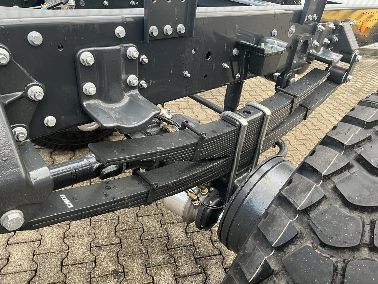 Iveco EuroCargo ML150E24 WS 4x4 EuroCargo ML150E24 WS 4x4, Euro3, mehrfach Vorhanden! - 驾驶室底盘卡车:图4 Iveco EuroCargo ML150E24 WS 4x4 EuroCargo ML150E24 WS 4x4, Euro3, mehrfach Vorhanden! - 驾驶室底盘卡车:图4
