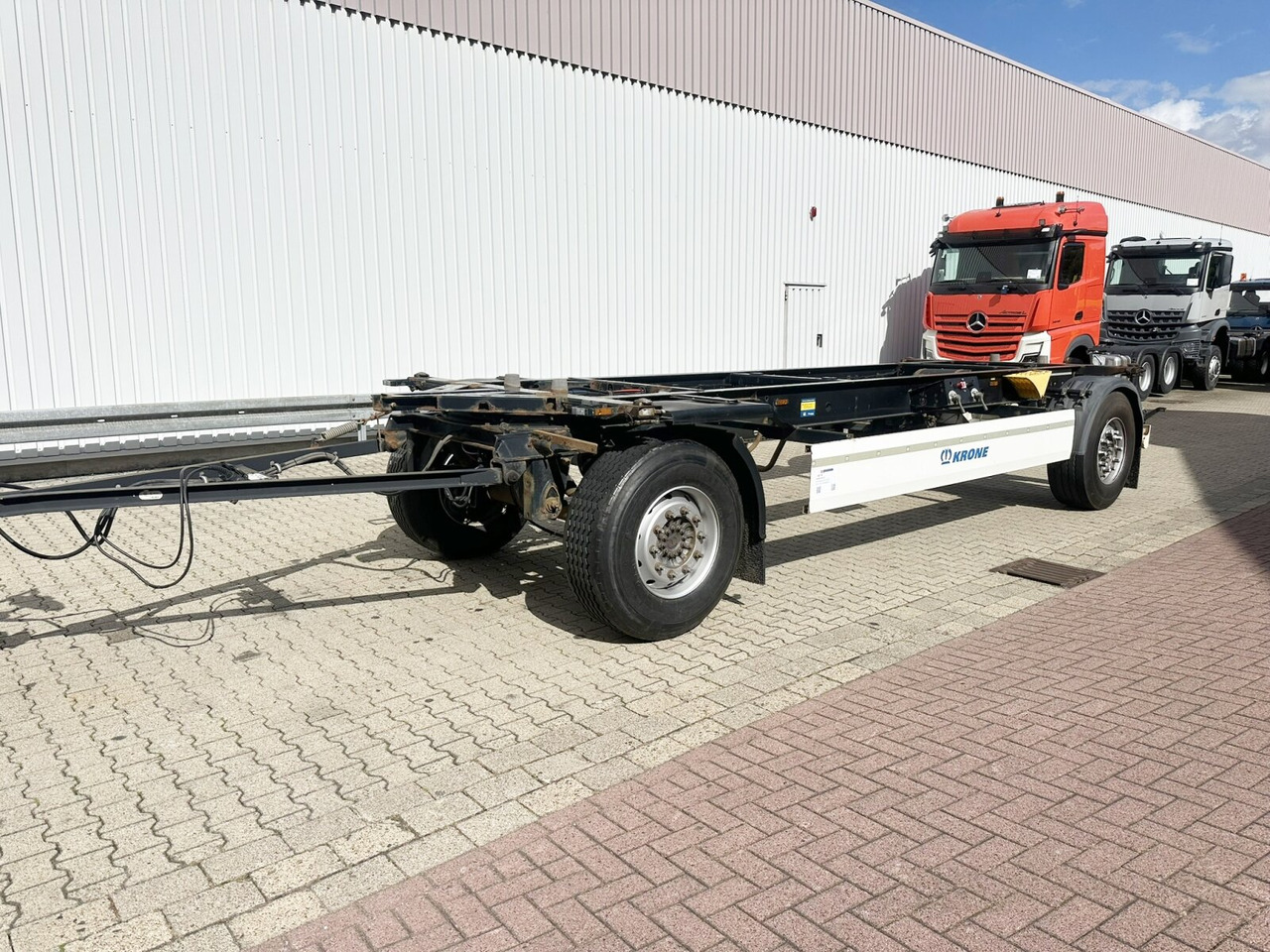 Krone AZW 18 AZW 18 - 集装箱运输车/ 可拆卸车身的拖车:图1 Krone AZW 18 AZW 18 - 集装箱运输车/ 可拆卸车身的拖车:图1