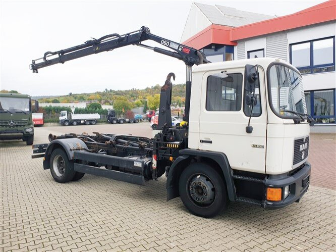 MAN 14.152 F 4x2 BB 14.152 F 4x2 BB mit Kran Hiab 060-2 - 吊钩升降车, 起重车:图2 MAN 14.152 F 4x2 BB 14.152 F 4x2 BB mit Kran Hiab 060-2 - 吊钩升降车, 起重车:图2