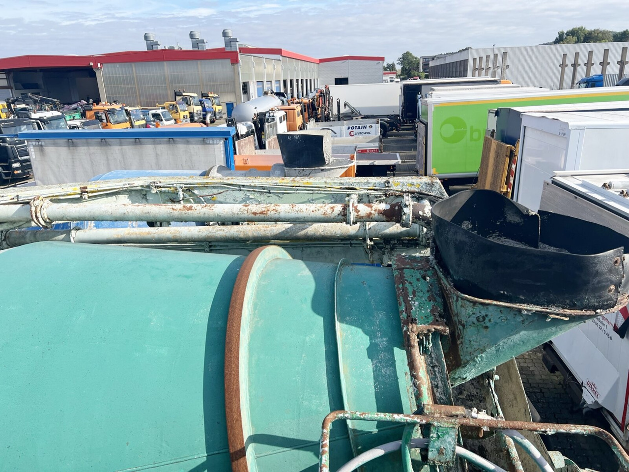 MAN 33.292 8x4 33.292 8x4 Mischer Stetter 7m³ mit Pumpe Schwing 21m, 6-Zylinder - 混凝土搅拌车:图2 MAN 33.292 8x4 33.292 8x4 Mischer Stetter 7m³ mit Pumpe Schwing 21m, 6-Zylinder - 混凝土搅拌车:图2