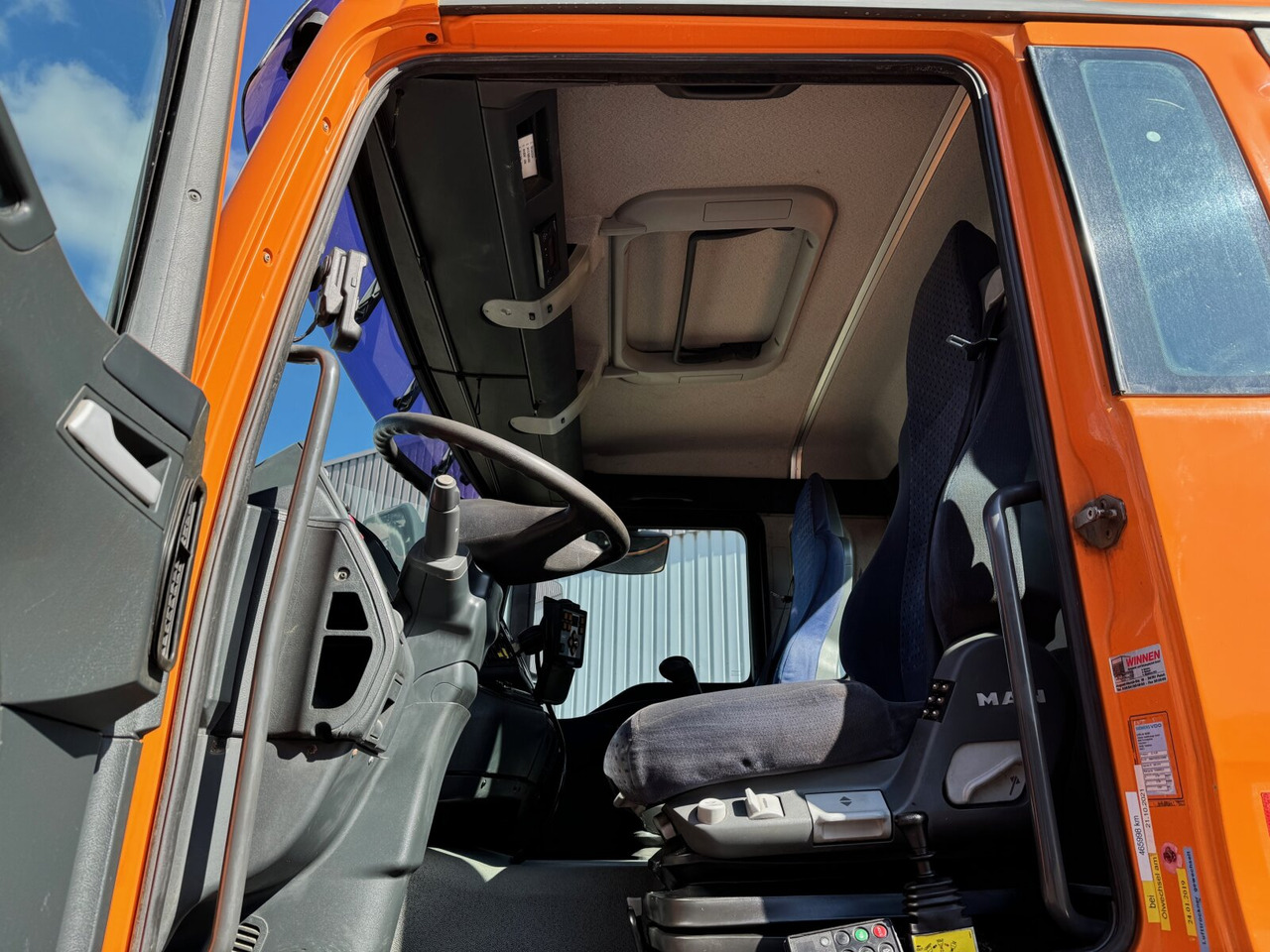 MAN TGA 18.310 4x4 BL TGA 18.310 4x4 BL, Winterdienstausstattung - 翻斗车, 起重车:图3 MAN TGA 18.310 4x4 BL TGA 18.310 4x4 BL, Winterdienstausstattung - 翻斗车, 起重车:图3
