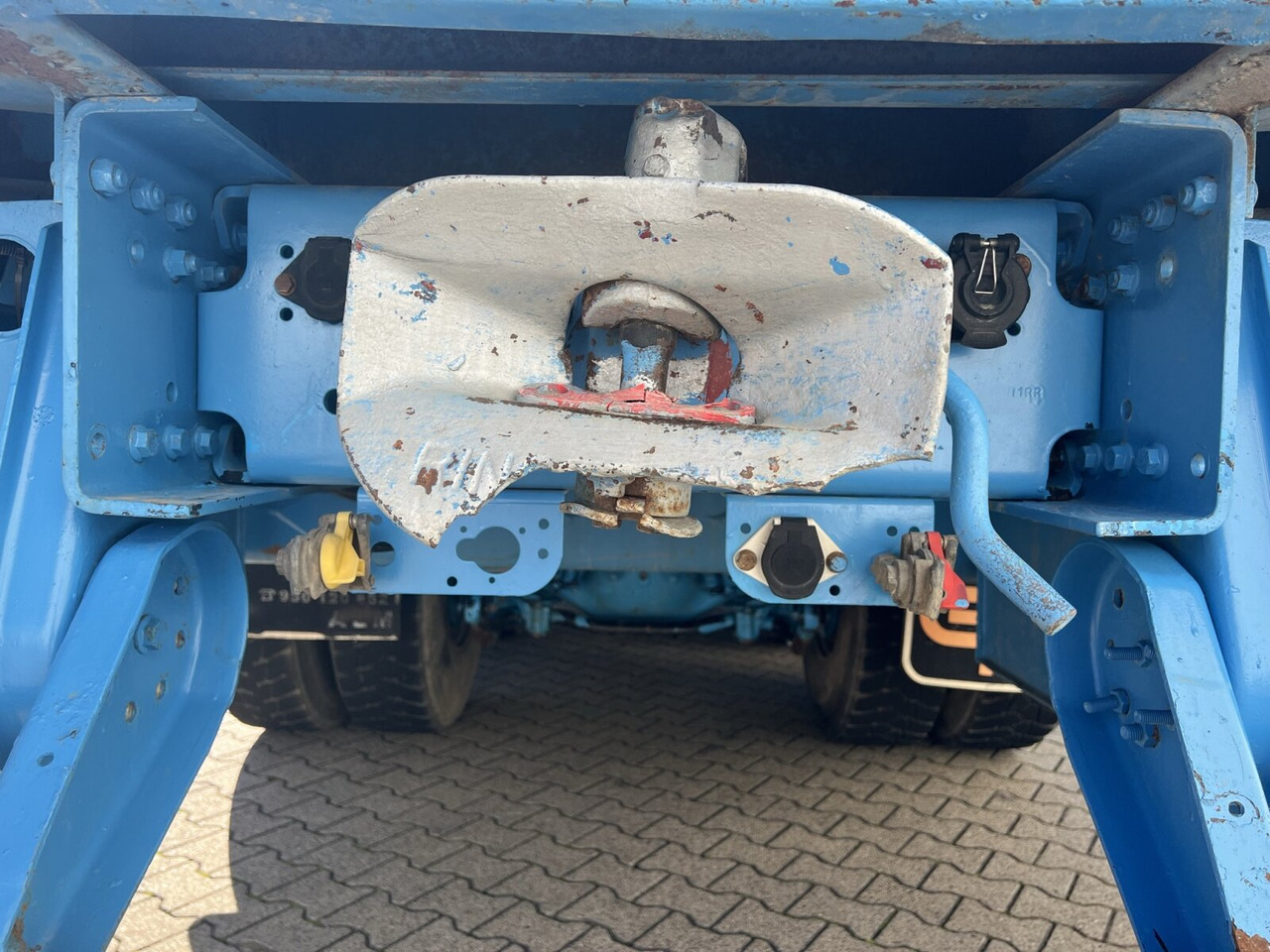 MAN TGA 26.310 6X6 BB TGA 26.310 6X6 BB mit Kran HMF 1253-K4, Funk - 起重车, 栏板式/ 平板卡车:图3 MAN TGA 26.310 6X6 BB TGA 26.310 6X6 BB mit Kran HMF 1253-K4, Funk - 起重车, 栏板式/ 平板卡车:图3