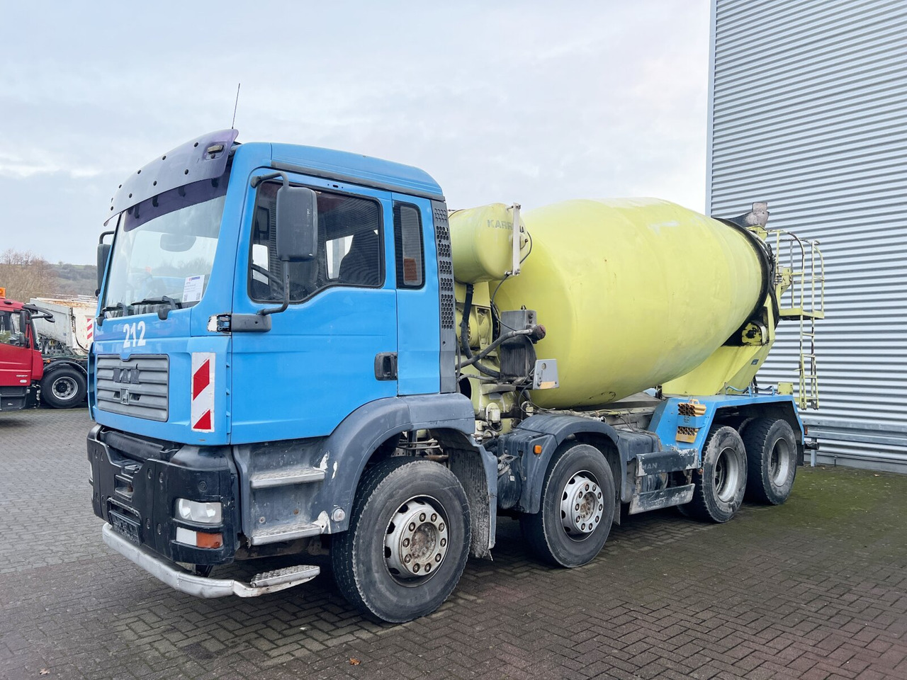 MAN TGA 35.410 8x4 BB TGA 35.410 8x4 BB, Betonmischer Karrena 10m³ - 混凝土搅拌车:图1 MAN TGA 35.410 8x4 BB TGA 35.410 8x4 BB, Betonmischer Karrena 10m³ - 混凝土搅拌车:图1