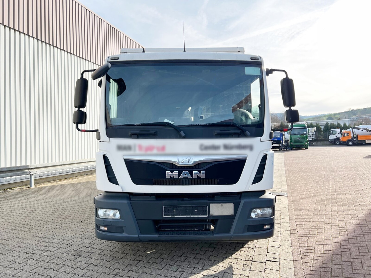 厢式卡车 MAN TGL 12.220 4X2 BL TGL 12.220 4X2 BL mit Dhollandia LBW：图8