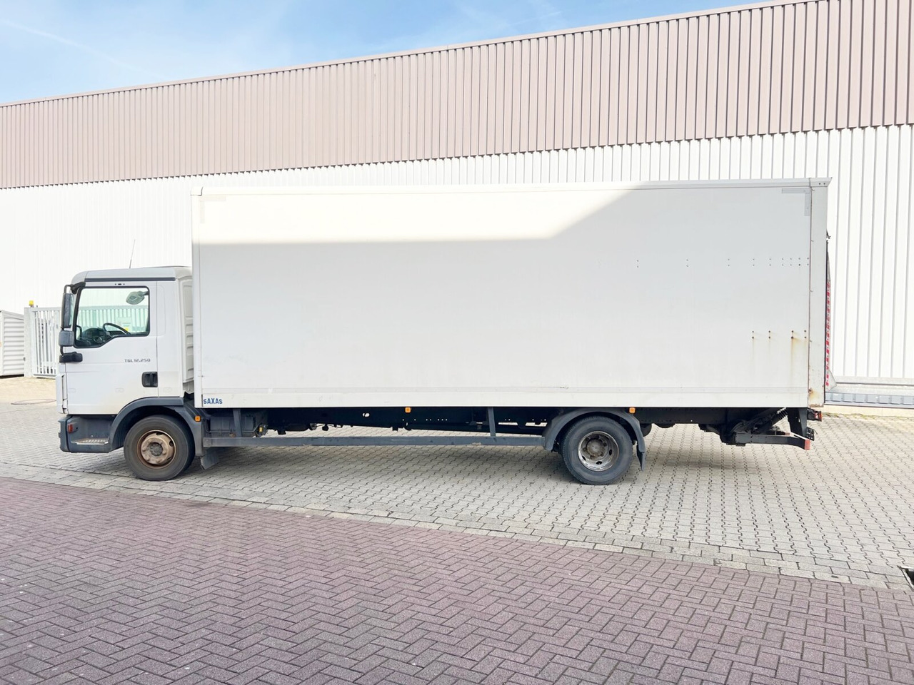 MAN TGL 12.250/340 4X2 BL TGL 12.250/340 4X2 BL mit Dhollandia LBW, 42 cbm - 厢式卡车:图2 MAN TGL 12.250/340 4X2 BL TGL 12.250/340 4X2 BL mit Dhollandia LBW, 42 cbm - 厢式卡车:图2