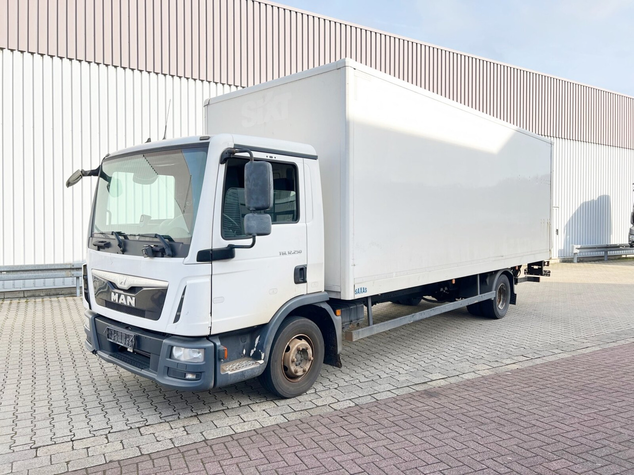 MAN TGL 12.250/340 4X2 BL TGL 12.250/340 4X2 BL mit Dhollandia LBW, 42 cbm - 厢式卡车:图1 MAN TGL 12.250/340 4X2 BL TGL 12.250/340 4X2 BL mit Dhollandia LBW, 42 cbm - 厢式卡车:图1