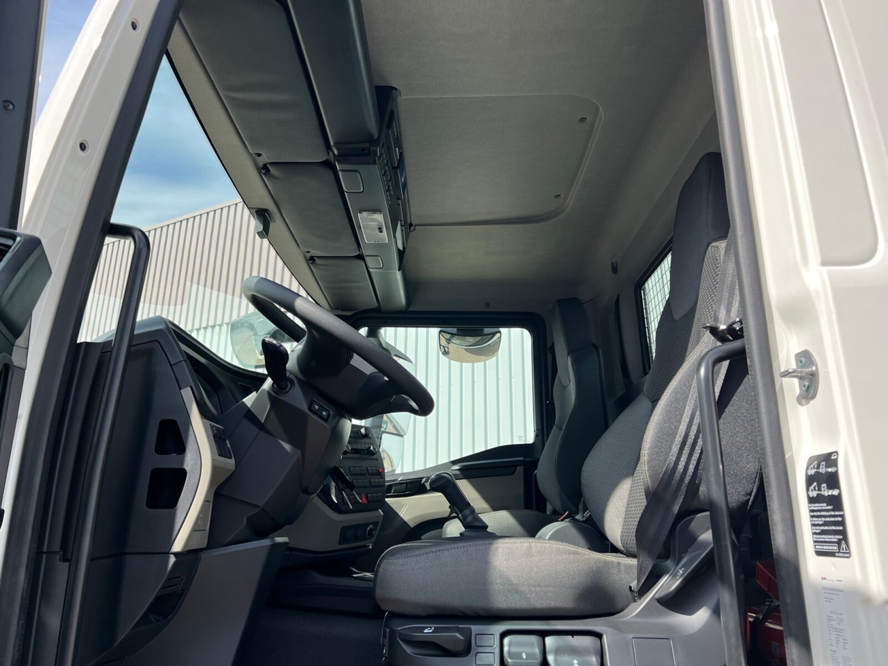 MAN TGM 18.250/340 4x2 BL CH TGM 18.250/340 4x2 BL CH, Funk, 3x VORHANDEN - 吊钩升降车:图4 MAN TGM 18.250/340 4x2 BL CH TGM 18.250/340 4x2 BL CH, Funk, 3x VORHANDEN - 吊钩升降车:图4