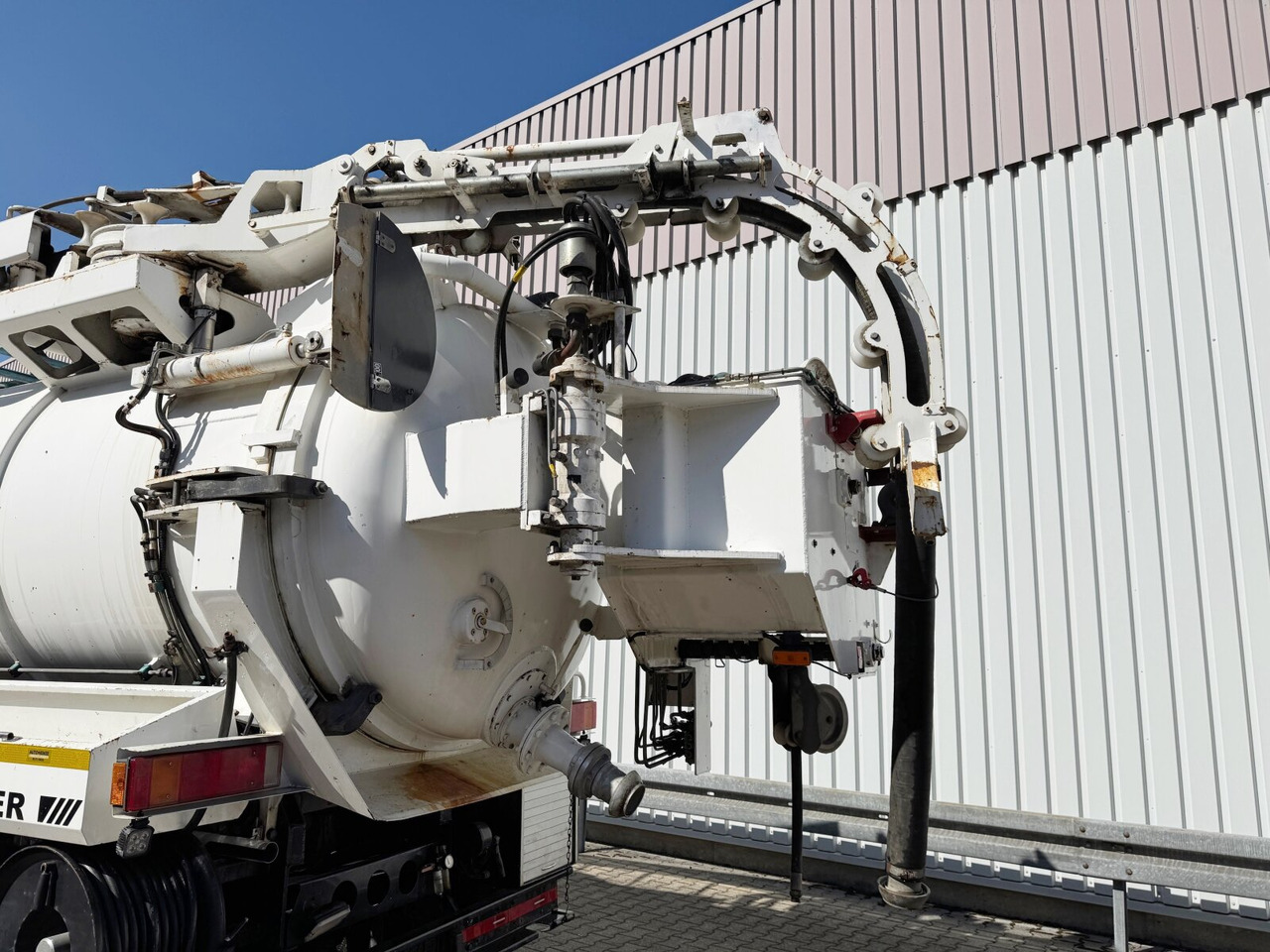 MAN TGM 18.284 4x2 BL TGM 18.284 4x2 BL, Assmann Saug- und Spülwagen 9m³ - 卡车:图2 MAN TGM 18.284 4x2 BL TGM 18.284 4x2 BL, Assmann Saug- und Spülwagen 9m³ - 卡车:图2
