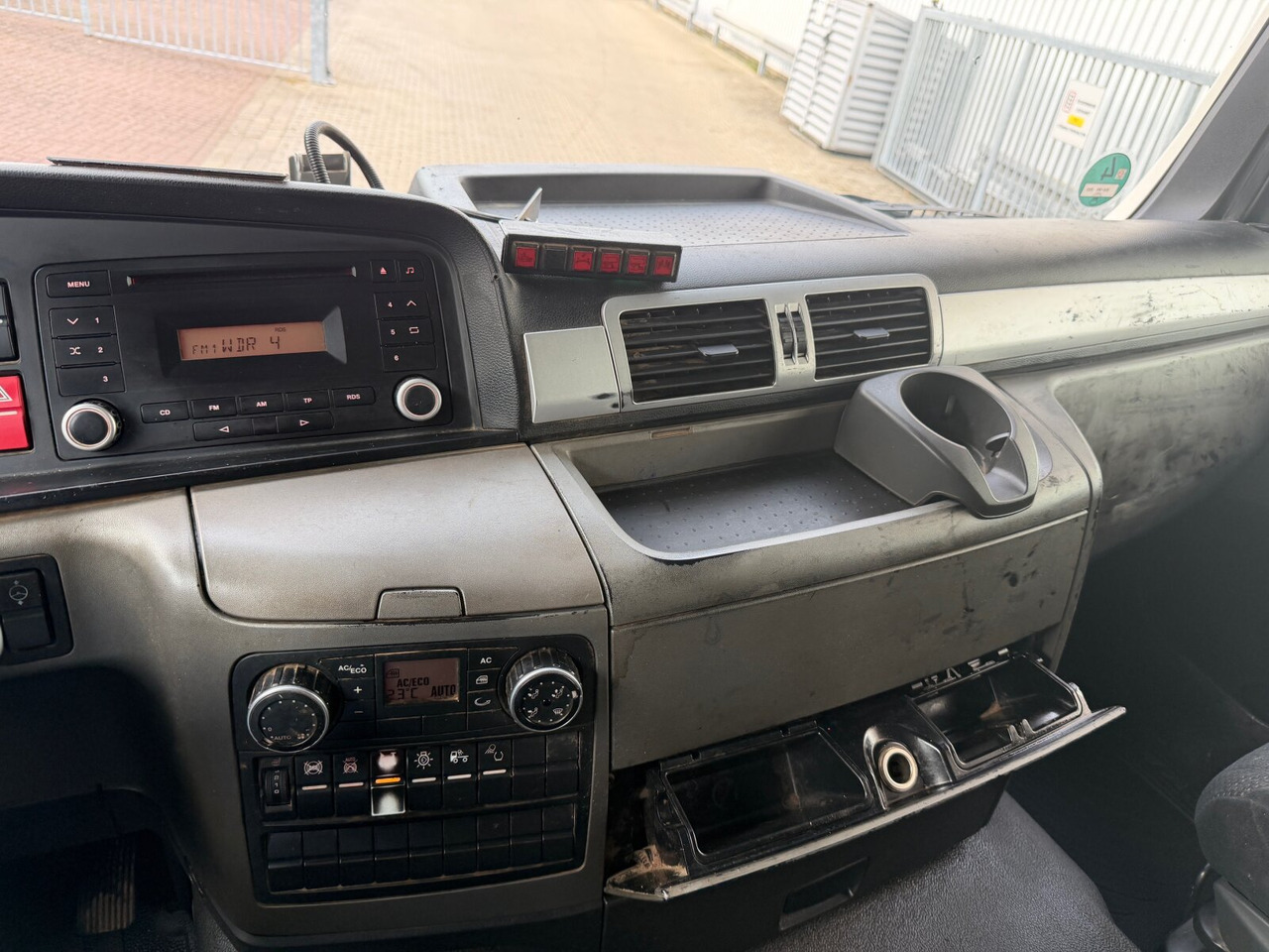 MAN TGS 18.360 4X2 BL TGS 18.360 4X2 BL, Hyva 10.45 S, Teleskopabrollanlage - 吊钩升降车:图5 MAN TGS 18.360 4X2 BL TGS 18.360 4X2 BL, Hyva 10.45 S, Teleskopabrollanlage - 吊钩升降车:图5