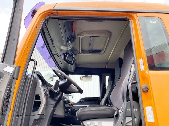 MAN TGS 26.320 6x2-4 BL TGS 26.320 6x2-4 BL, Lenkachse, Haller X2, Zöller-Schüttung - 垃圾车:图4 MAN TGS 26.320 6x2-4 BL TGS 26.320 6x2-4 BL, Lenkachse, Haller X2, Zöller-Schüttung - 垃圾车:图4