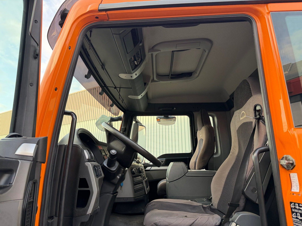 MAN TGS 26.400 6x2-4 BL TGS 26.400 6x2-4 BL, Motorabtrieb, Lenk-/Liftachse, Kran Epsilon Q180ZR95TR - 吊钩升降车, 起重车:图5 MAN TGS 26.400 6x2-4 BL TGS 26.400 6x2-4 BL, Motorabtrieb, Lenk-/Liftachse, Kran Epsilon Q180ZR95TR - 吊钩升降车, 起重车:图5