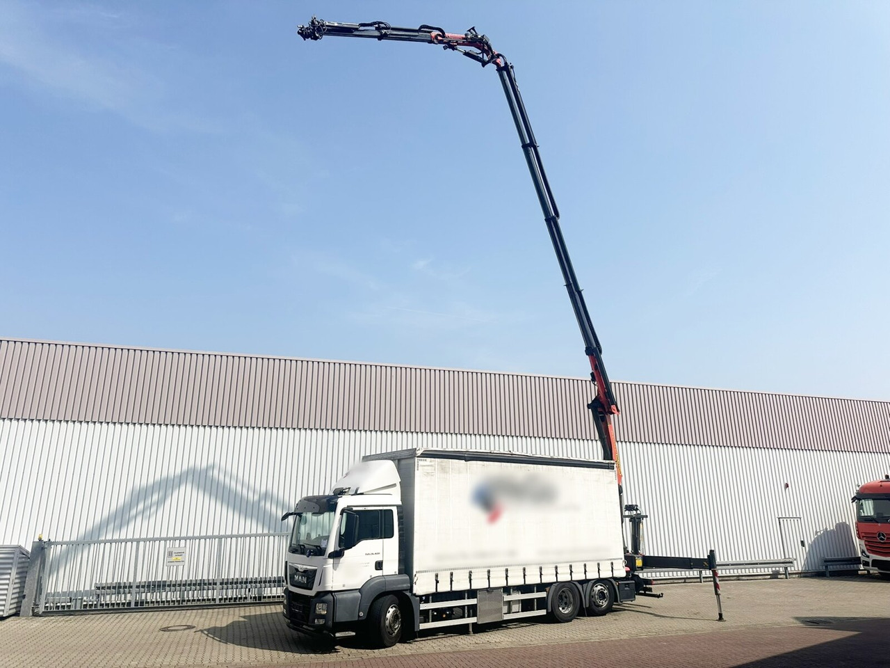 MAN TGS 26.400 6x2-4 LL TGS 26.400 6x2-4 LL, Lenk-/Lift, Edscha, Heckkran Palfinger PK23002-C + Jib PJ060A, Funk - 侧帘卡车, 起重车:图1 MAN TGS 26.400 6x2-4 LL TGS 26.400 6x2-4 LL, Lenk-/Lift, Edscha, Heckkran Palfinger PK23002-C + Jib PJ060A, Funk - 侧帘卡车, 起重车:图1