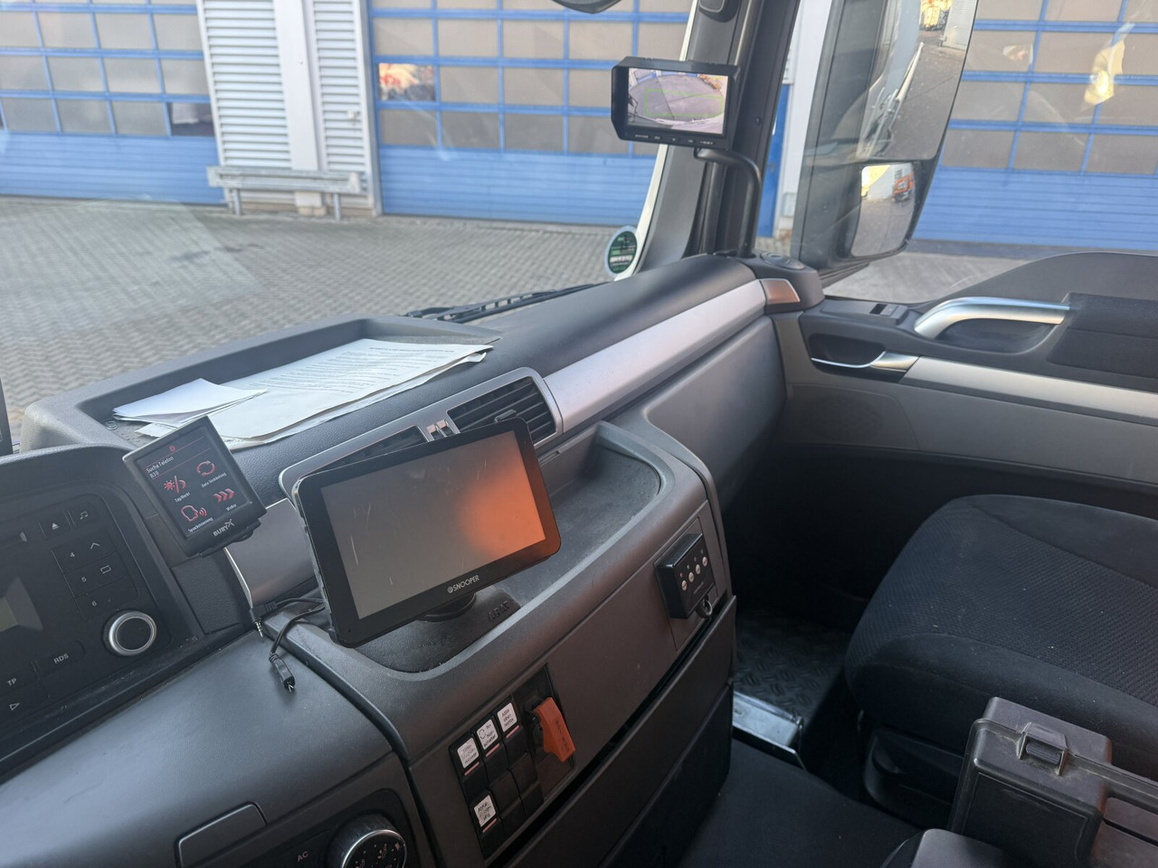 MAN TGS 26.440 6x2-4 BL TGS 26.440 6x2-4 BL, Lenk-/Liftachse, ADR, Esterer Tank ca. 20.340l, 3 Kammern - 罐车:图5 MAN TGS 26.440 6x2-4 BL TGS 26.440 6x2-4 BL, Lenk-/Liftachse, ADR, Esterer Tank ca. 20.340l, 3 Kammern - 罐车:图5