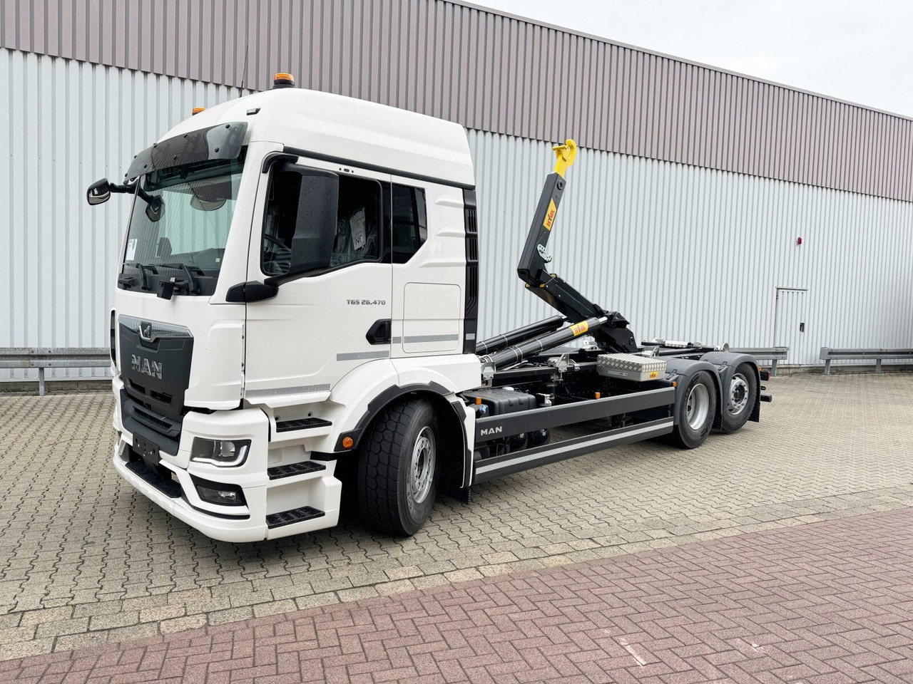MAN TGS 26.470 6x2-4 LL CH TGS 26.470 6x2-4 LL CH, Retarder, Navi, Lenk-/Liftachse - 吊钩升降车:图1 MAN TGS 26.470 6x2-4 LL CH TGS 26.470 6x2-4 LL CH, Retarder, Navi, Lenk-/Liftachse - 吊钩升降车:图1