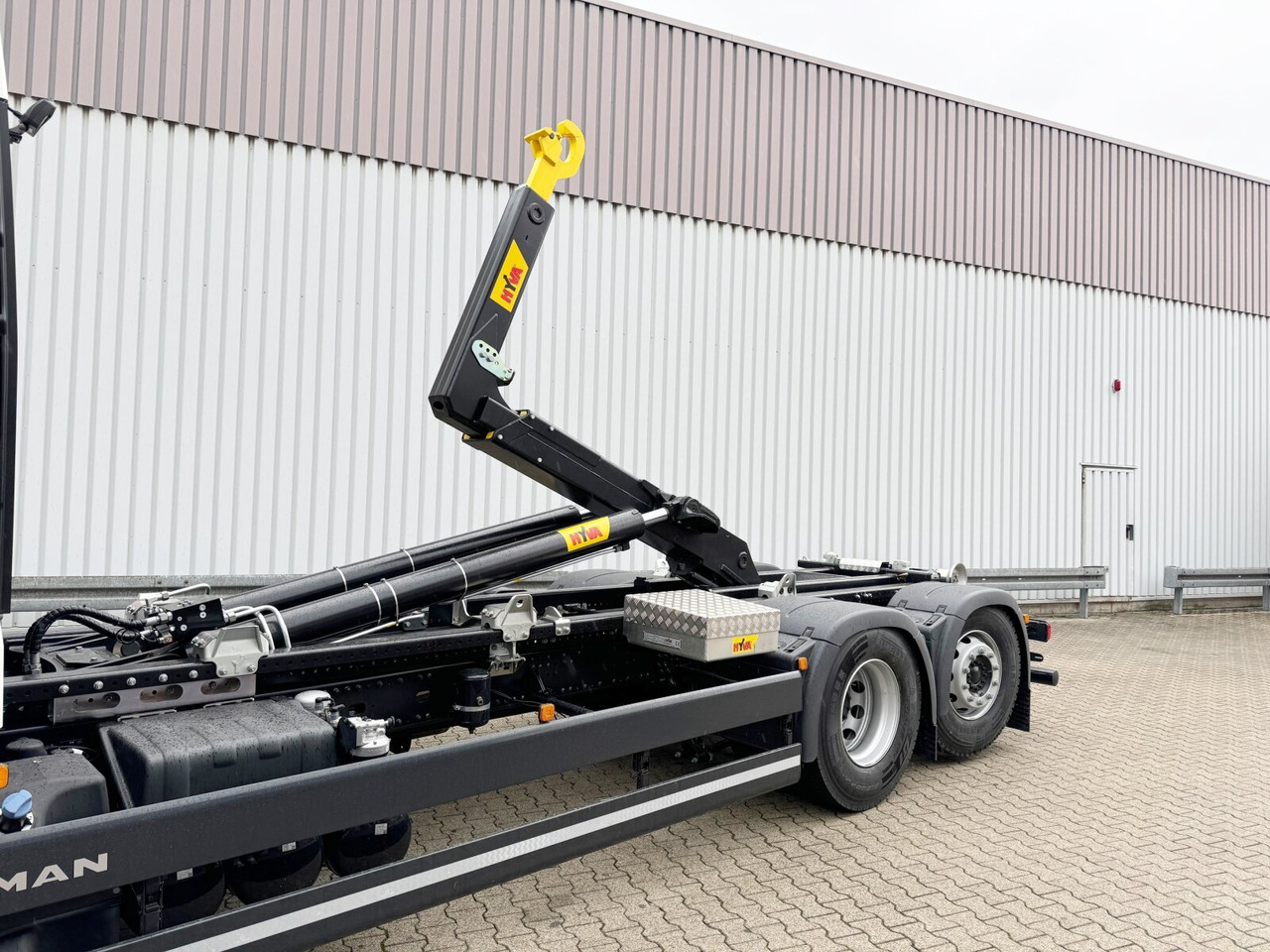 新的 吊钩升降车 MAN TGS 26.470 6x2-4 LL CH TGS 26.470 6x2-4 LL CH, Retarder, Navi, Lenk-/Liftachse:图14 新的 吊钩升降车 MAN TGS 26.470 6x2-4 LL CH TGS 26.470 6x2-4 LL CH, Retarder, Navi, Lenk-/Liftachse:图14