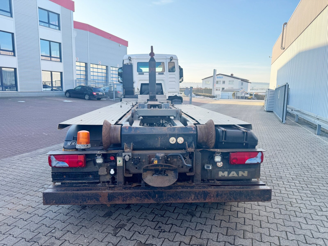 吊钩升降车 MAN TGS 26.480 6x2-4 BL TGS 26.480 6x2-4 BL, Lenk-Liftachse, VDL Abrollkipper bis 7m Container：图10