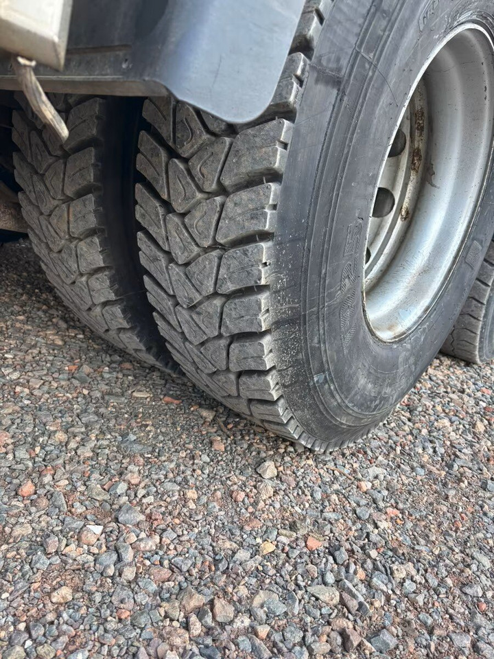 MAN TGS 26.480 6x4/45 BL TGS 26.480 6x4/45 BL, Klima, Intarder, Hyva 20.60 S bis 7 m Container, - 吊钩升降车:图3 MAN TGS 26.480 6x4/45 BL TGS 26.480 6x4/45 BL, Klima, Intarder, Hyva 20.60 S bis 7 m Container, - 吊钩升降车:图3