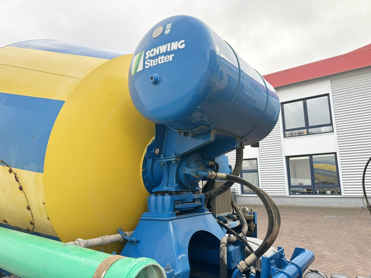 MAN TGS 32.400 8X4 BB TGS 32.400 8x4 BB, Stetter ca. 9m³ - 混凝土搅拌车:图2 MAN TGS 32.400 8X4 BB TGS 32.400 8x4 BB, Stetter ca. 9m³ - 混凝土搅拌车:图2