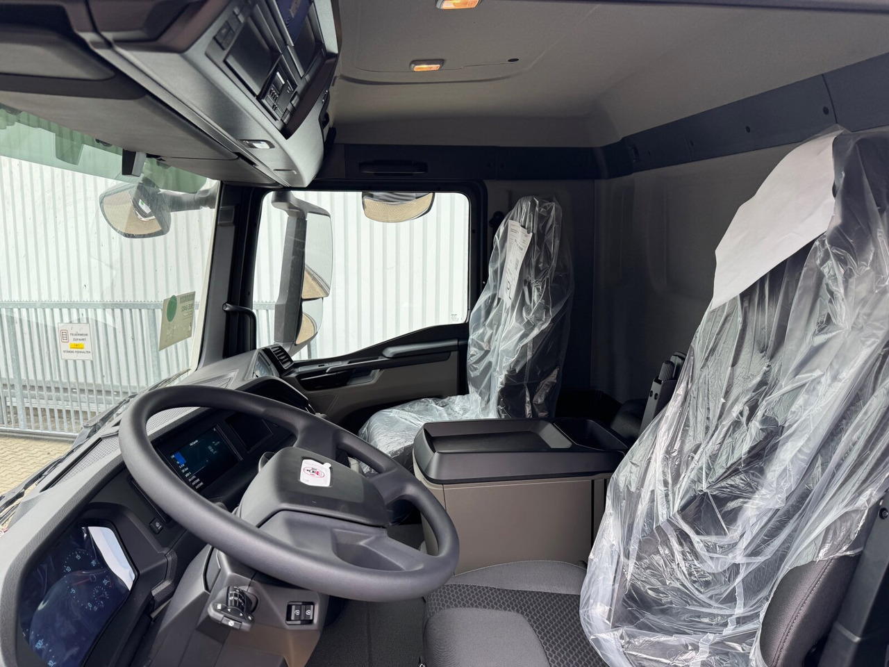 MAN TGS 33.480 6x6 BB CH TGS 33.480 6x6 BB CH, Hohe Bauart, Nebenantrieb - 驾驶室底盘卡车:图2 MAN TGS 33.480 6x6 BB CH TGS 33.480 6x6 BB CH, Hohe Bauart, Nebenantrieb - 驾驶室底盘卡车:图2