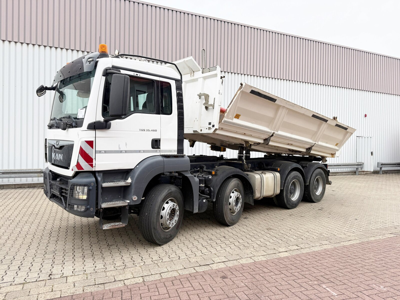 MAN TGS 35.460 8X4 BB TGS 35.460 8X4 BB, Meiller Bordmatik, Rollplane, 13m³ - 翻斗车:图1 MAN TGS 35.460 8X4 BB TGS 35.460 8X4 BB, Meiller Bordmatik, Rollplane, 13m³ - 翻斗车:图1