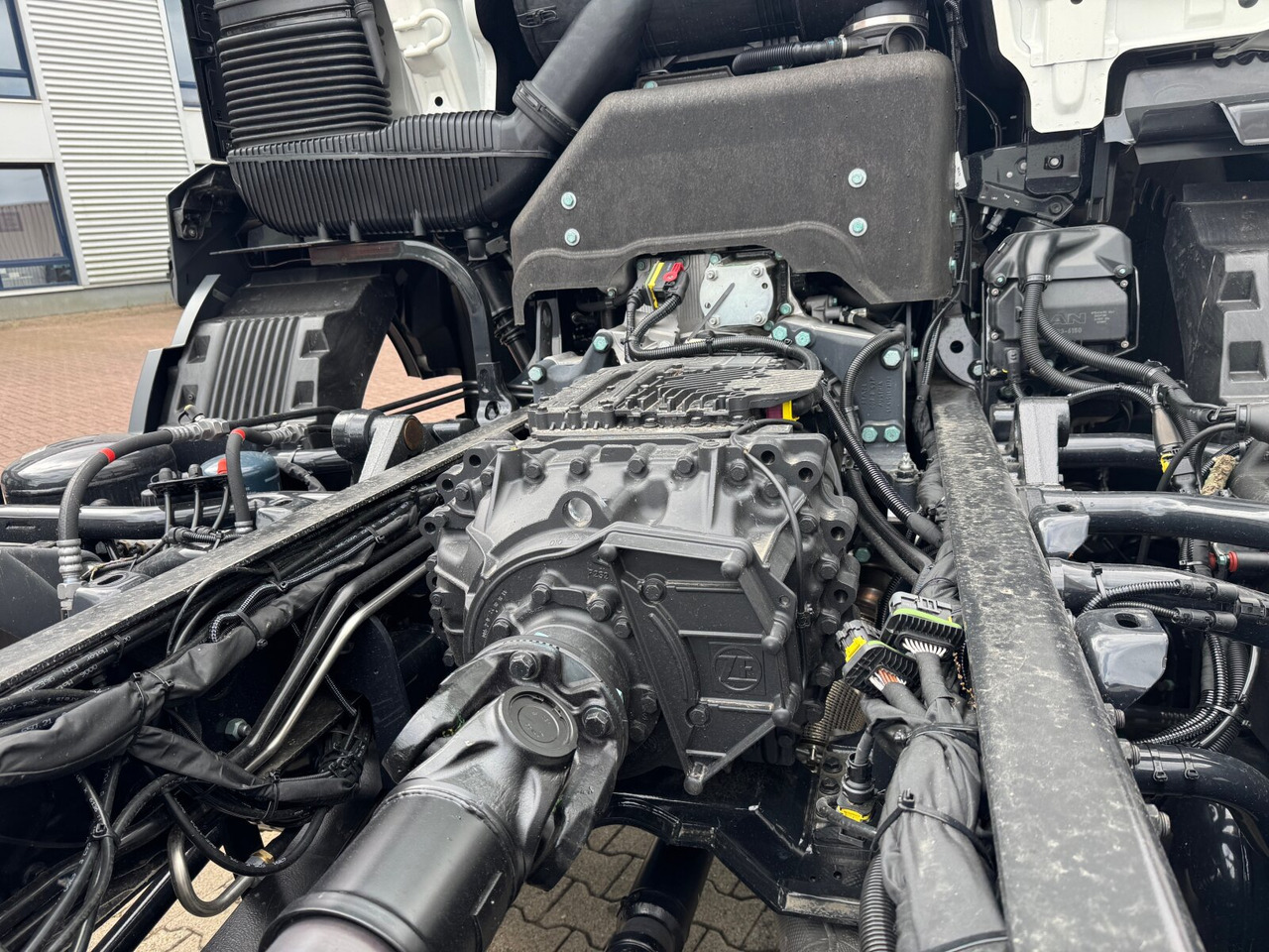 MAN TGS 35.480 8x8 BB CH TGS 35.480 8x8 BB CH, Meiller Stahlmulde 18m³ - 自卸车:图2 MAN TGS 35.480 8x8 BB CH TGS 35.480 8x8 BB CH, Meiller Stahlmulde 18m³ - 自卸车:图2