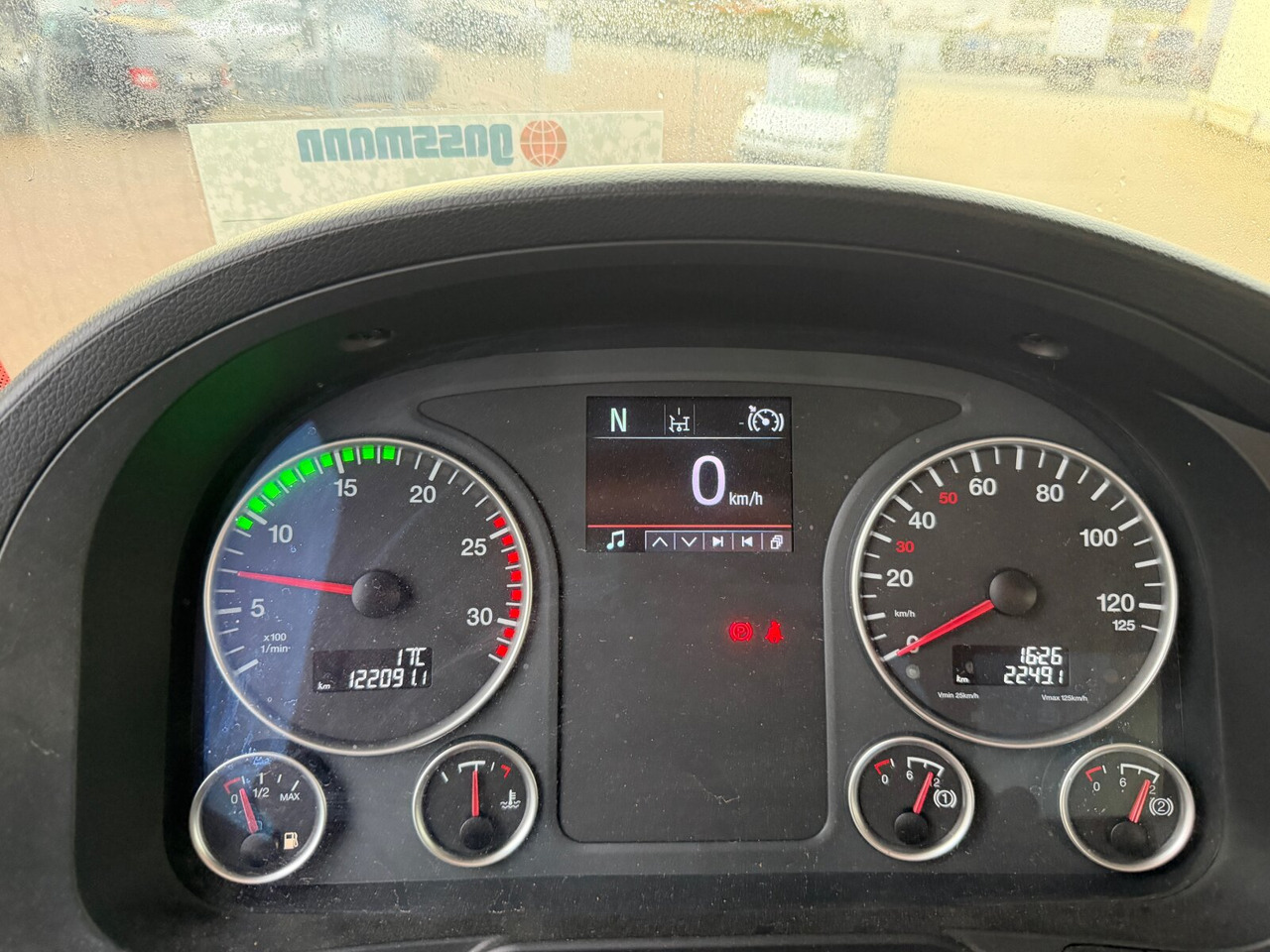 MAN TGS 35.500 8x4 BB TGS 35.500 8x4 BB, Pritarder, Meiller RK 30.65 - 吊钩升降车:图3 MAN TGS 35.500 8x4 BB TGS 35.500 8x4 BB, Pritarder, Meiller RK 30.65 - 吊钩升降车:图3