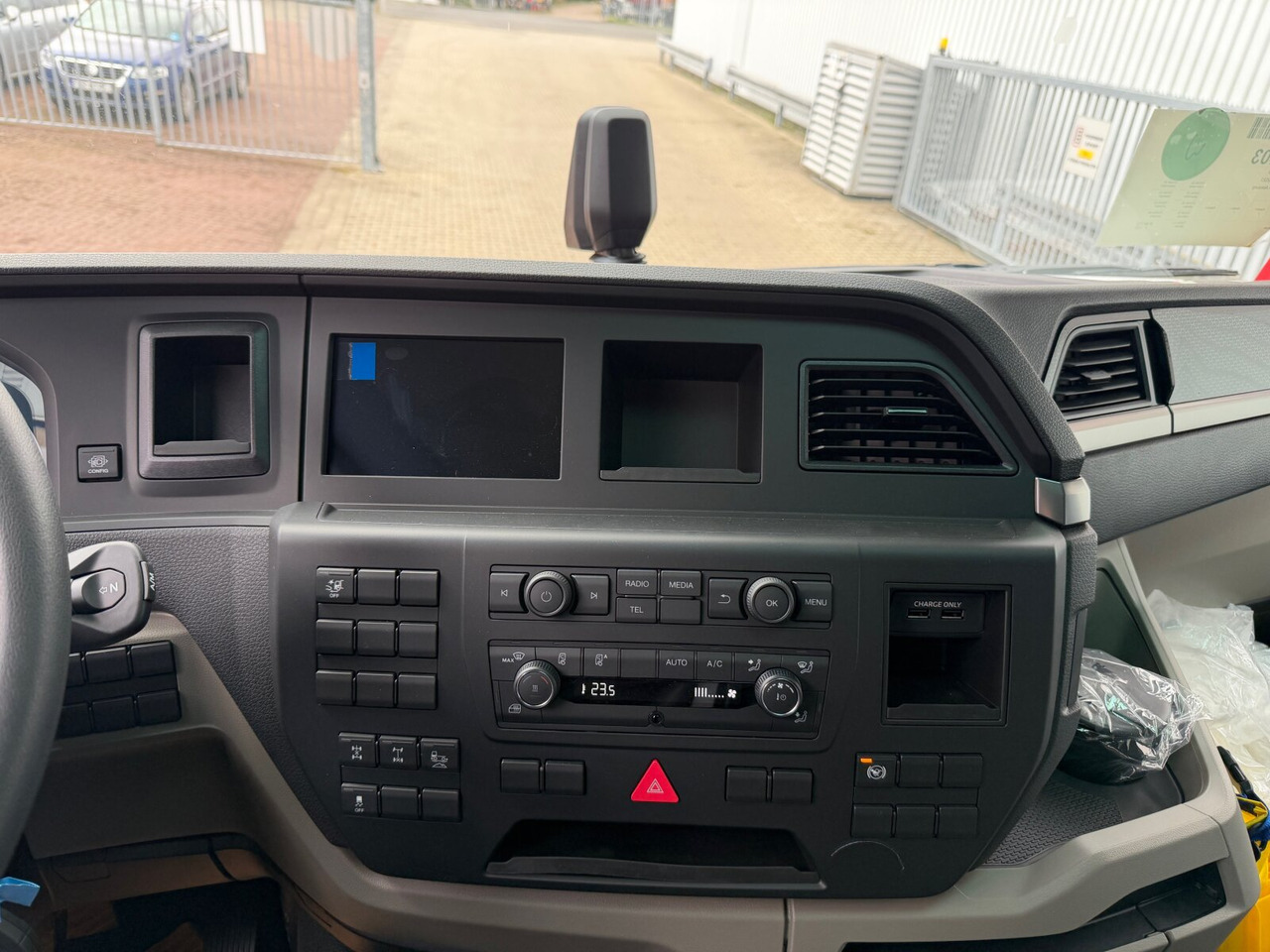 MAN TGS 41.480 8x4 BB CH TGS 41.480 8x4 BB CH, MEHRFACH VORHANDEN! - 驾驶室底盘卡车:图4 MAN TGS 41.480 8x4 BB CH TGS 41.480 8x4 BB CH, MEHRFACH VORHANDEN! - 驾驶室底盘卡车:图4