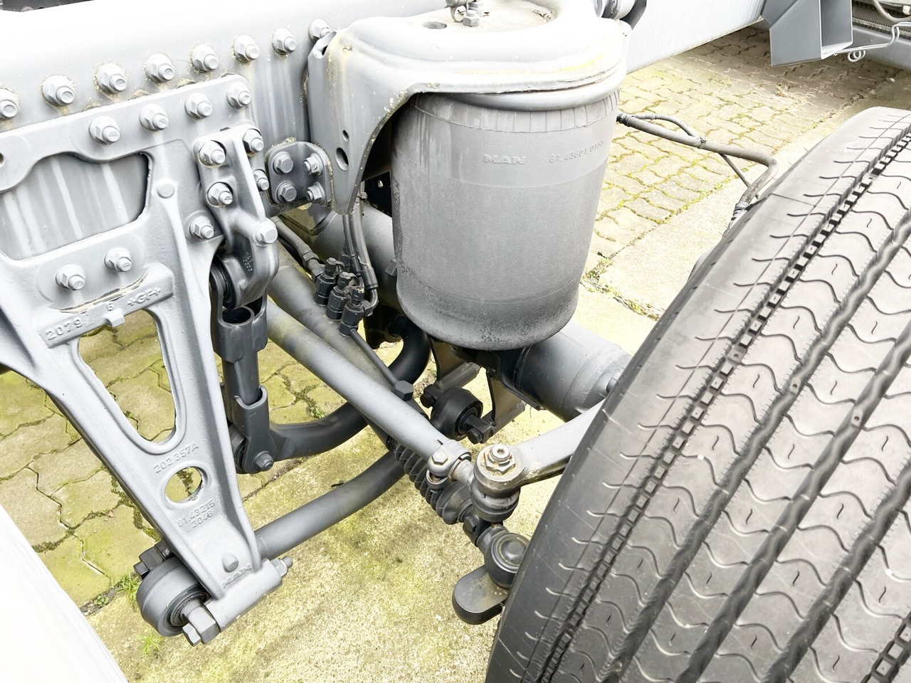 新的 驾驶室底盘卡车 MAN TGS 50.480BB 10x4 Retarder TGS 50.480BB 10x4 Retarder, 3-f.NA：图14