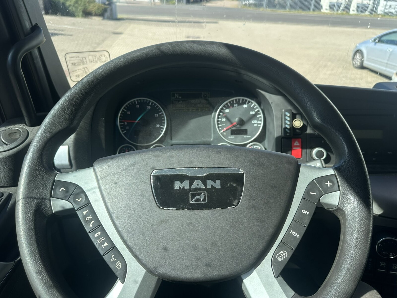 卡车 MAN TGX 18.360 4X2 LL TGX 18.360 4X2 LL, Fahrschule:图7 卡车 MAN TGX 18.360 4X2 LL TGX 18.360 4X2 LL, Fahrschule:图7