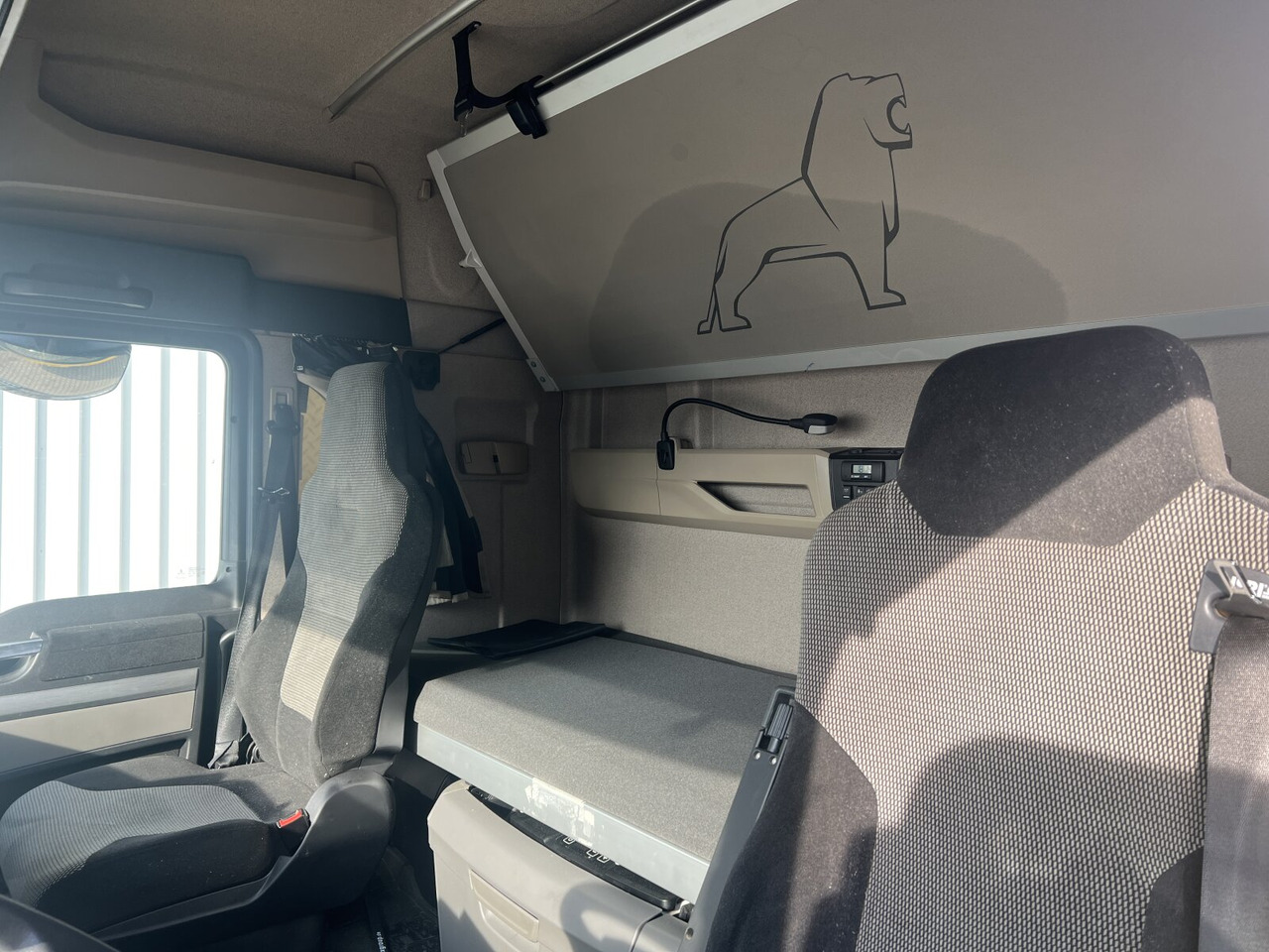 MAN TGX 18.500 4X2 LLS TGX 18.500 4X2 LLS, Retarder, Vollumer - 牵引车:图4 MAN TGX 18.500 4X2 LLS TGX 18.500 4X2 LLS, Retarder, Vollumer - 牵引车:图4