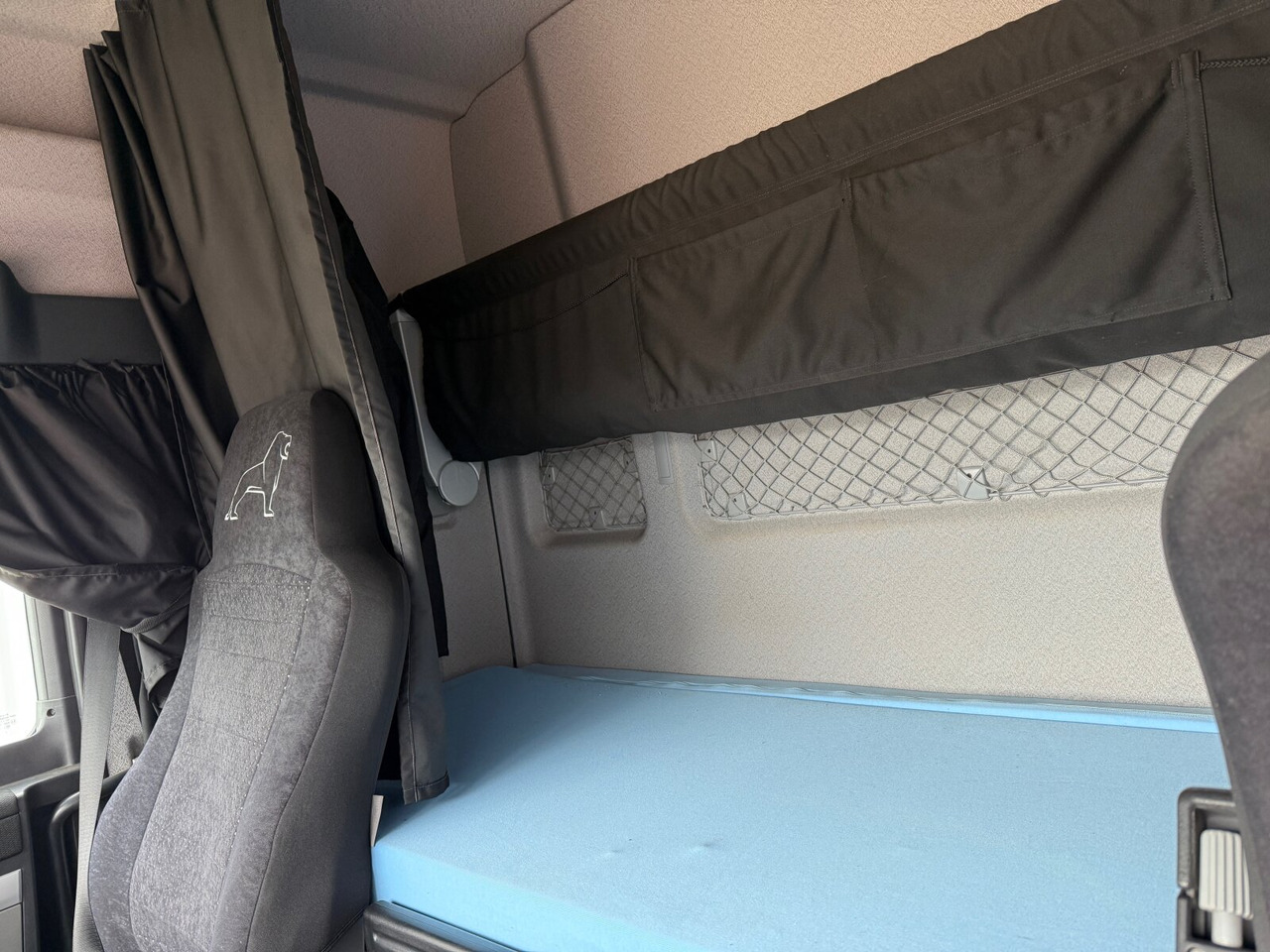 牵引车 MAN TGX 26.480 6x4 BLS TGX 26.480 6x4 BLS, Retarder, XLX, Standklima, Hydraulik, zGG 90t:图6 牵引车 MAN TGX 26.480 6x4 BLS TGX 26.480 6x4 BLS, Retarder, XLX, Standklima, Hydraulik, zGG 90t:图6