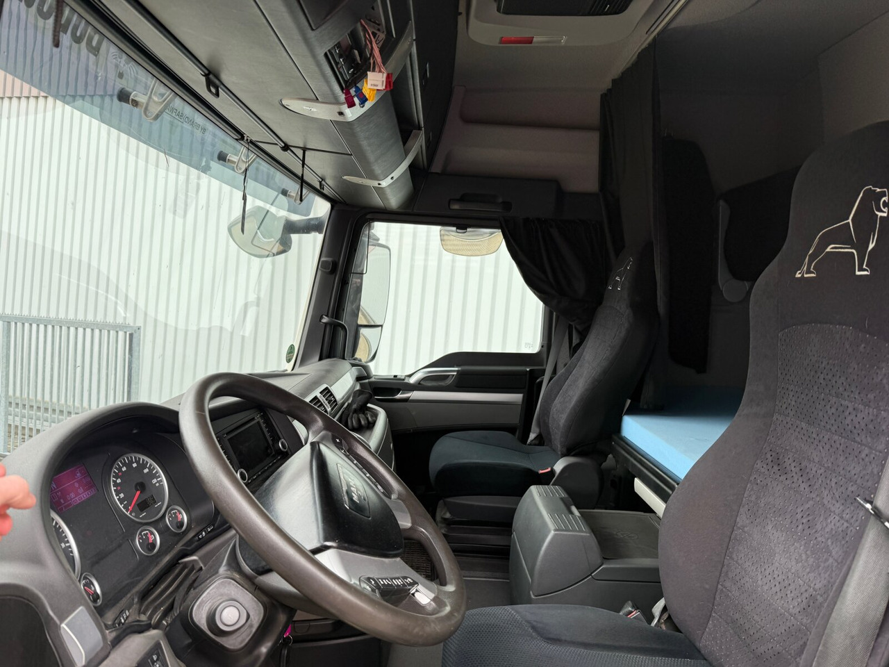 MAN TGX 26.480 6x4 BLS TGX 26.480 6x4 BLS, Retarder, XLX, Standklima, Hydraulik, zGG 90t - 牵引车:图2 MAN TGX 26.480 6x4 BLS TGX 26.480 6x4 BLS, Retarder, XLX, Standklima, Hydraulik, zGG 90t - 牵引车:图2