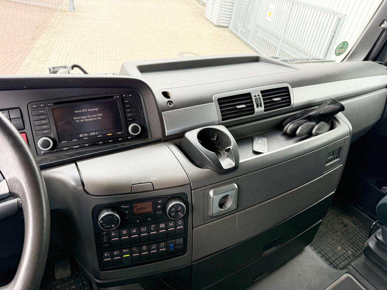 MAN TGX 26.480 6x4 BLS TGX 26.480 6x4 BLS, Retarder, XLX, Standklima, Hydraulik, zGG 90t - 牵引车:图5 MAN TGX 26.480 6x4 BLS TGX 26.480 6x4 BLS, Retarder, XLX, Standklima, Hydraulik, zGG 90t - 牵引车:图5