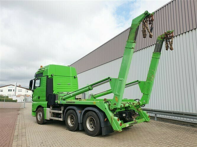 Interior photo 1: MAN TGX 26.540 6x4 BB TGX 26.540 6x4 BB, Intarder, XXL-Fahrerhaus 租赁 MAN TGX 26.540 6x4 BB TGX 26.540 6x4 BB, Intarder, XXL-Fahrerhaus